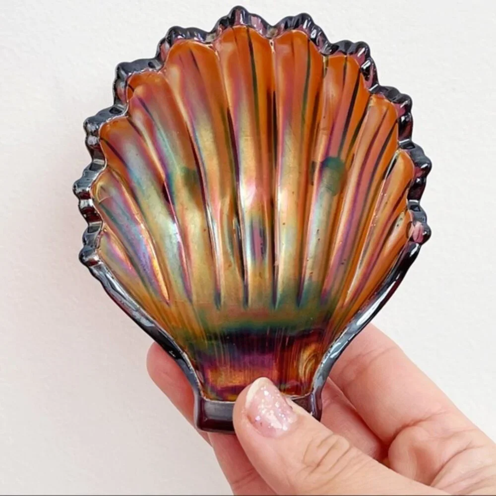 Vintage Amethyst Carnival Shell Glass Trinket Dish